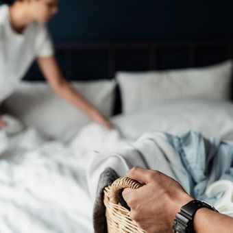 Remove all sheets and blankets from the mattress